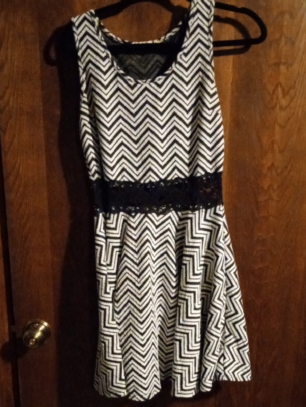 Sleeveless Black and White Chevron Lace-Waist Skater Dress